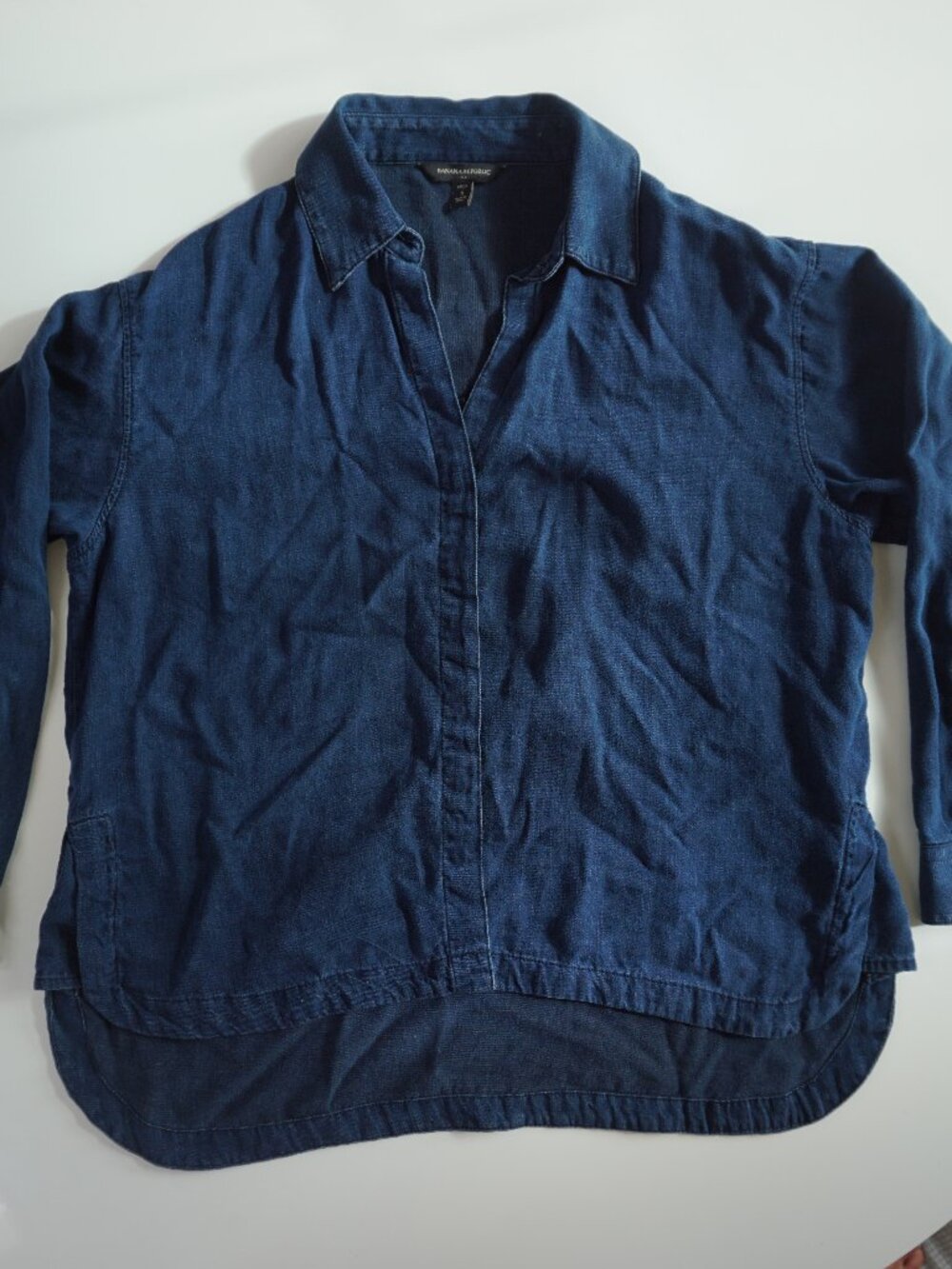 Banana Republic Dark Denim Wash Button Up Long Sleeve Small